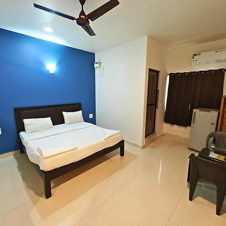Calangute Turista Hotel Екстериор снимка