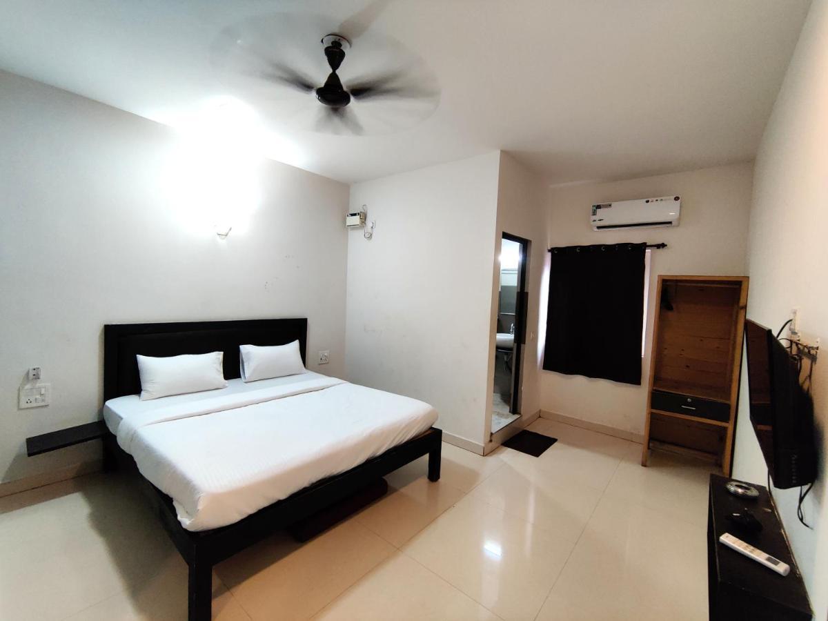 Calangute Turista Hotel Екстериор снимка