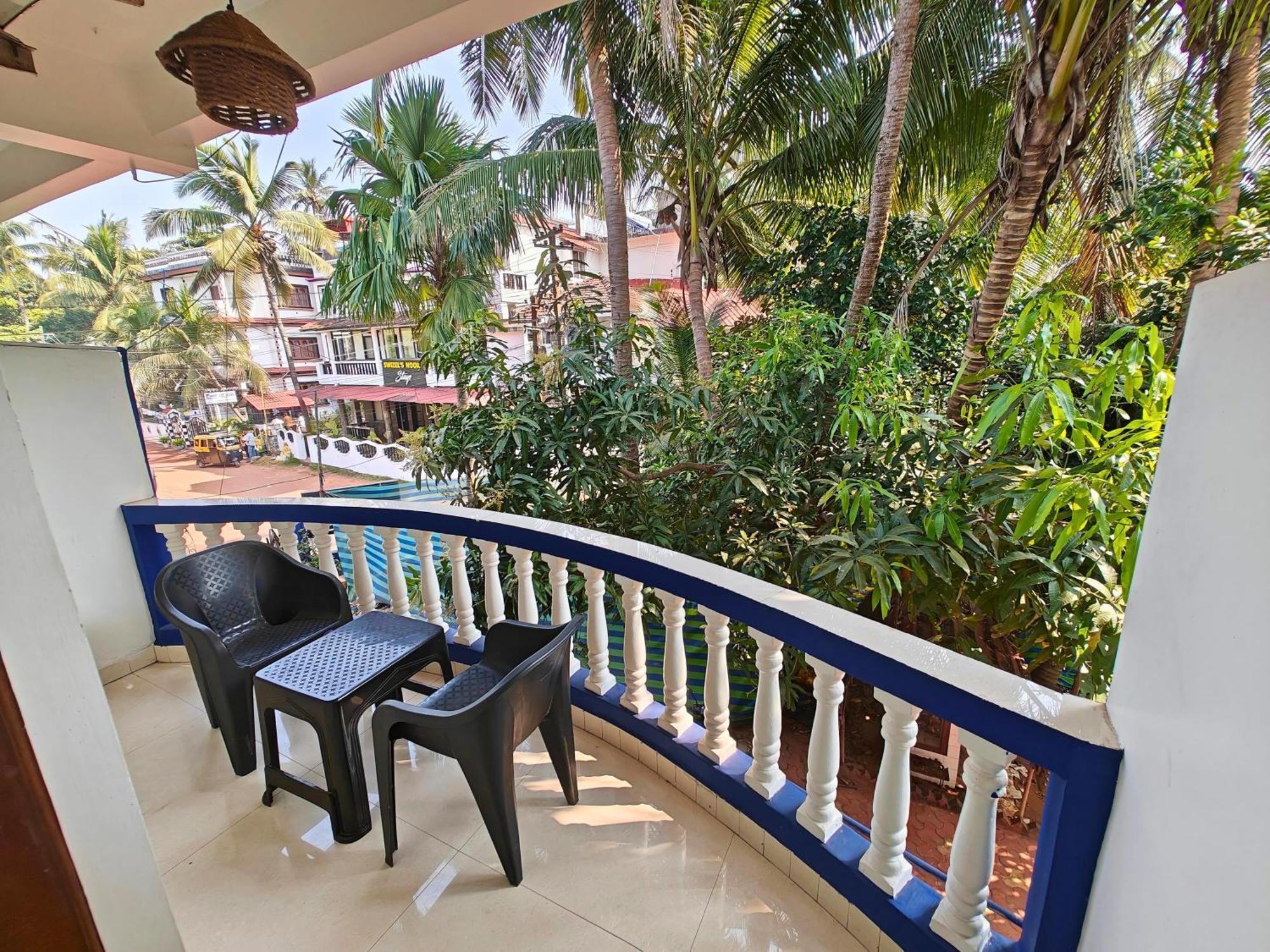 Calangute Turista Hotel Екстериор снимка